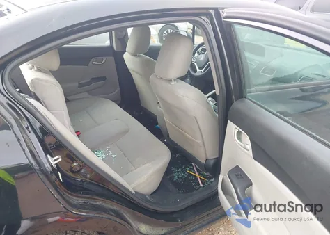 2013 Honda Civic Lx z USA, uszkodzony, nr VIN 2HGFB2F54DH531207